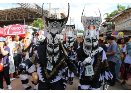 2018–06-18 【鬼脸节】嘉年华开幕吸客上万